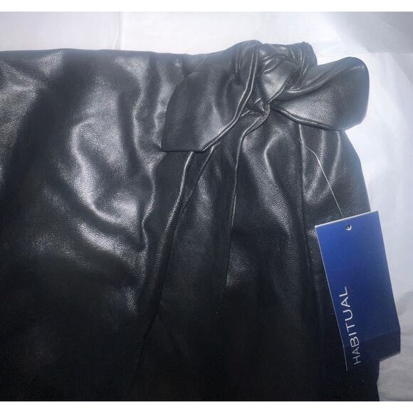 New Habitual Kids Black Faux Leather Skort Size 14 - Picture 4 of 5